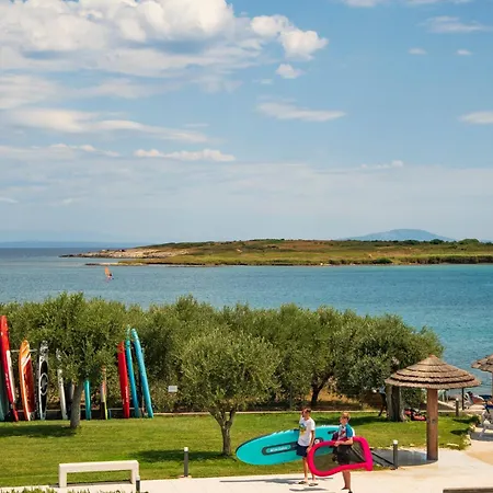 Del Mar Emotion Apartahotel Ližnjan