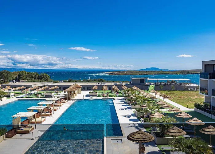 Del Mar Emotion Apartahotel Ližnjan